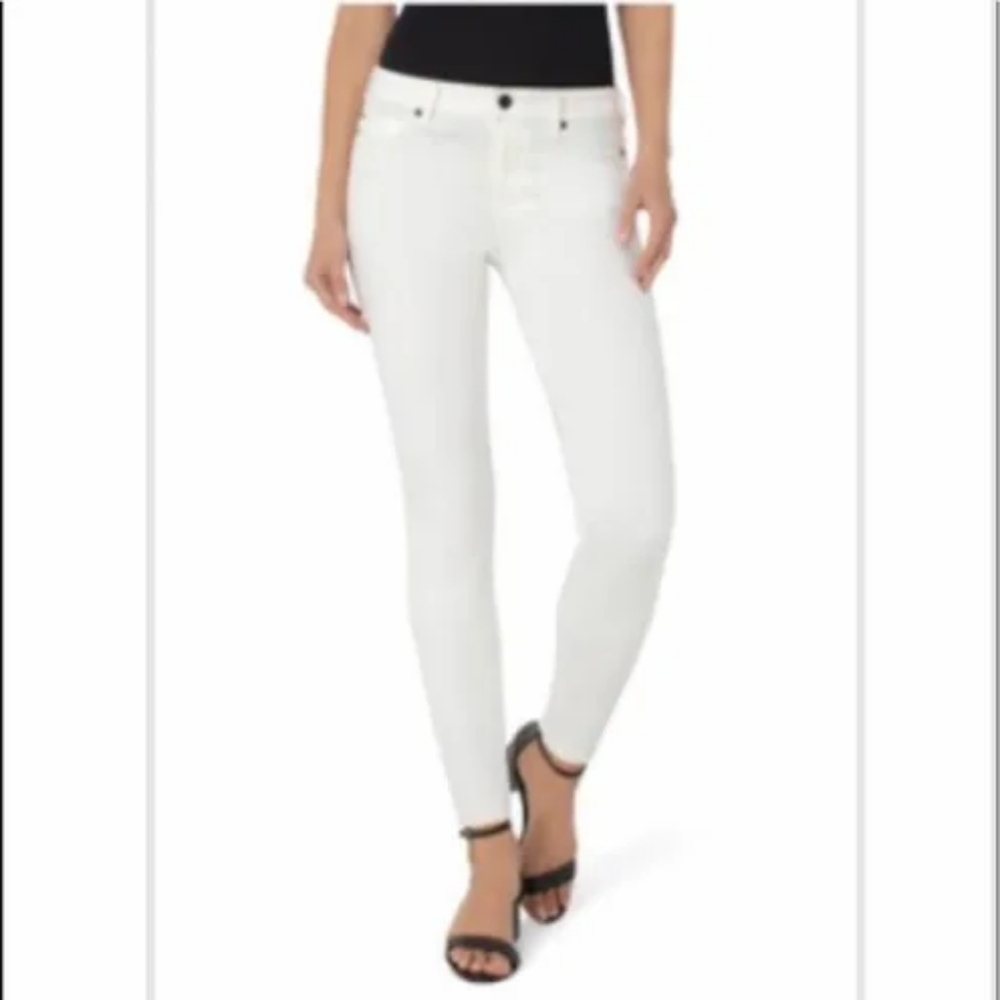 BLUE SAVVY®™ White Skinny Jeans